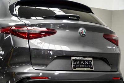 2022 Alfa Romeo Stelvio Quadrifoglio