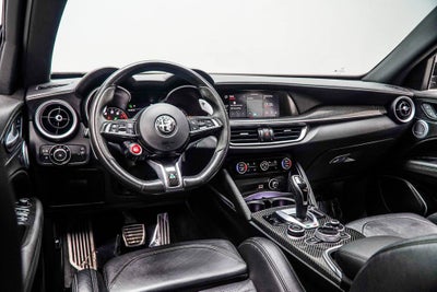 2022 Alfa Romeo Stelvio Quadrifoglio
