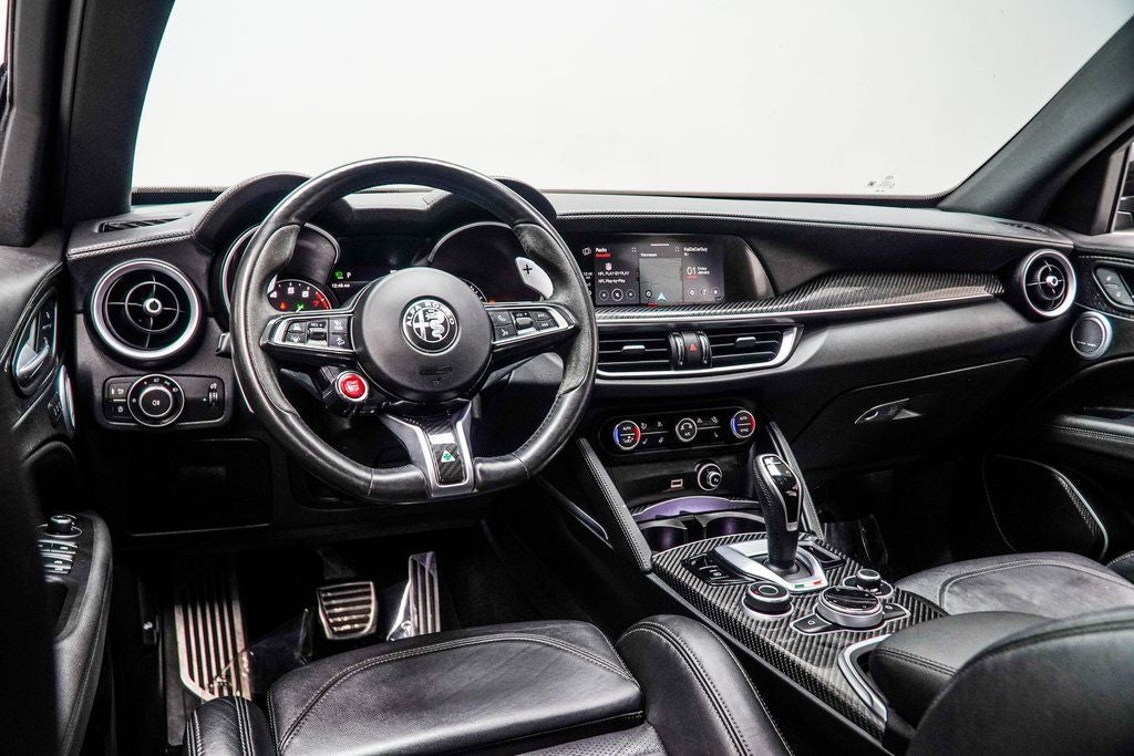 2022 Alfa Romeo Stelvio Quadrifoglio