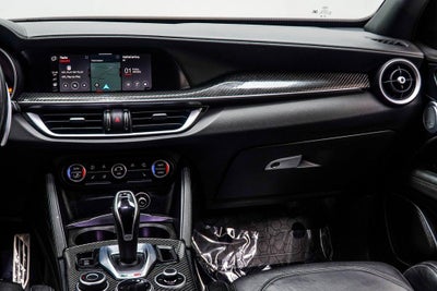 2022 Alfa Romeo Stelvio Quadrifoglio
