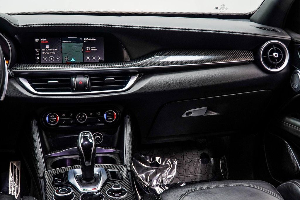 2022 Alfa Romeo Stelvio Quadrifoglio