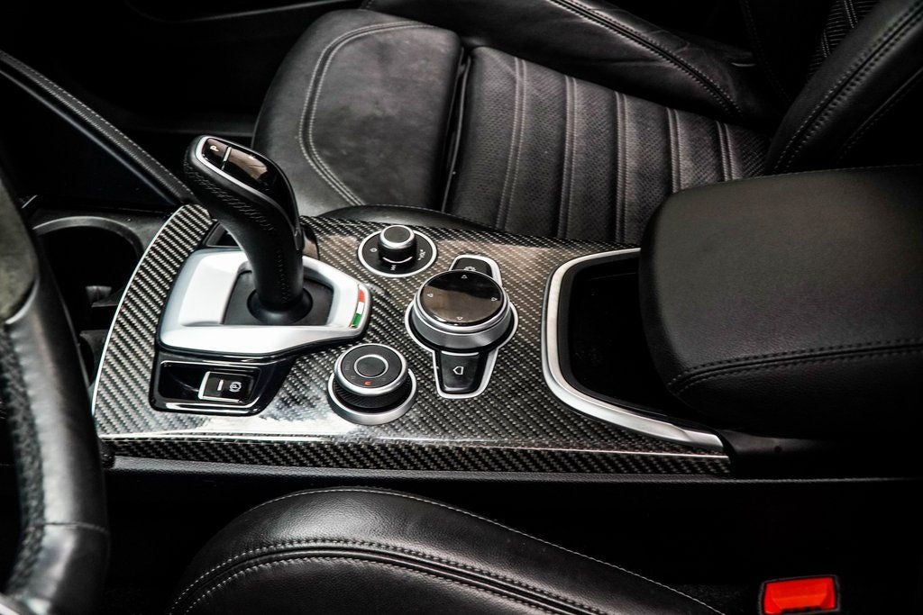 2022 Alfa Romeo Stelvio Quadrifoglio