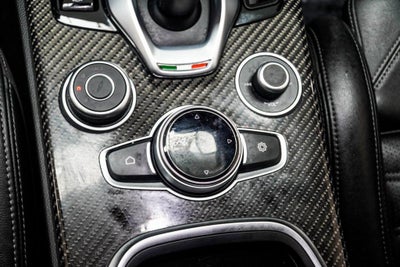 2022 Alfa Romeo Stelvio Quadrifoglio