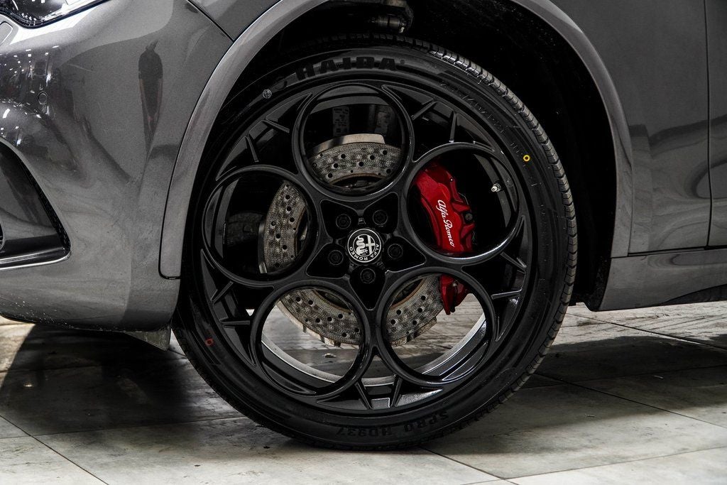 2022 Alfa Romeo Stelvio Quadrifoglio