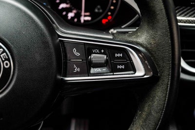 2022 Alfa Romeo Stelvio Quadrifoglio