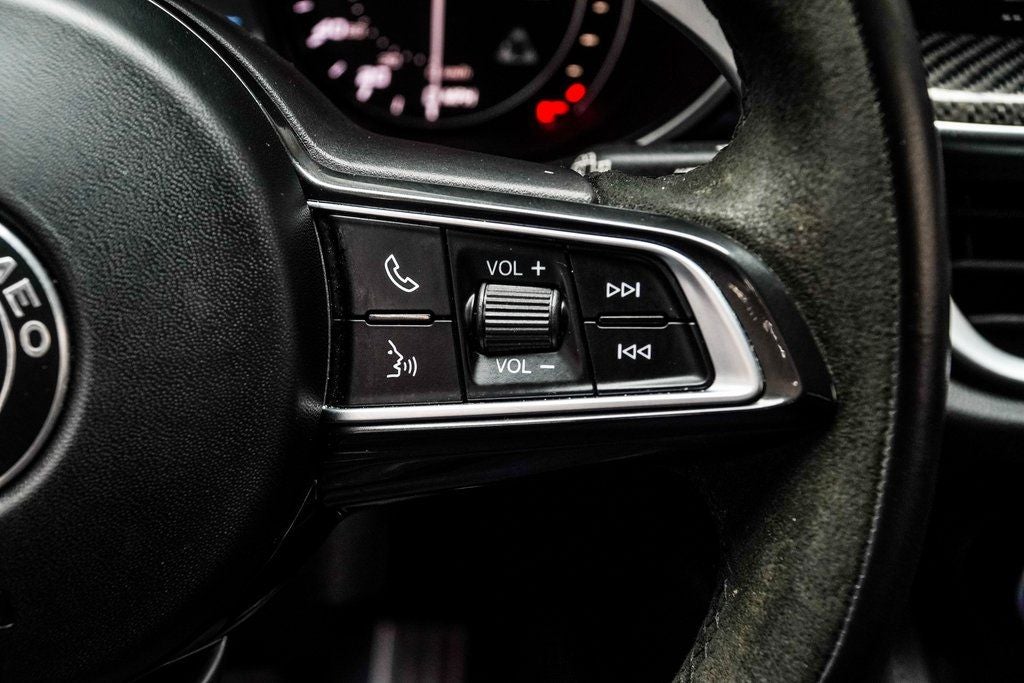 2022 Alfa Romeo Stelvio Quadrifoglio