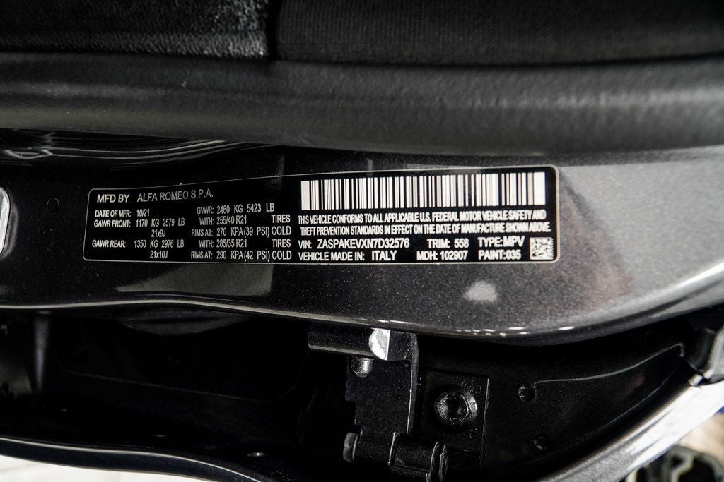 2022 Alfa Romeo Stelvio Quadrifoglio