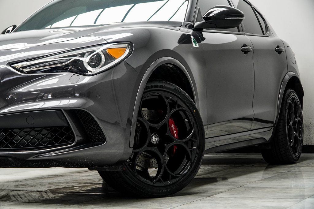 2022 Alfa Romeo Stelvio Quadrifoglio