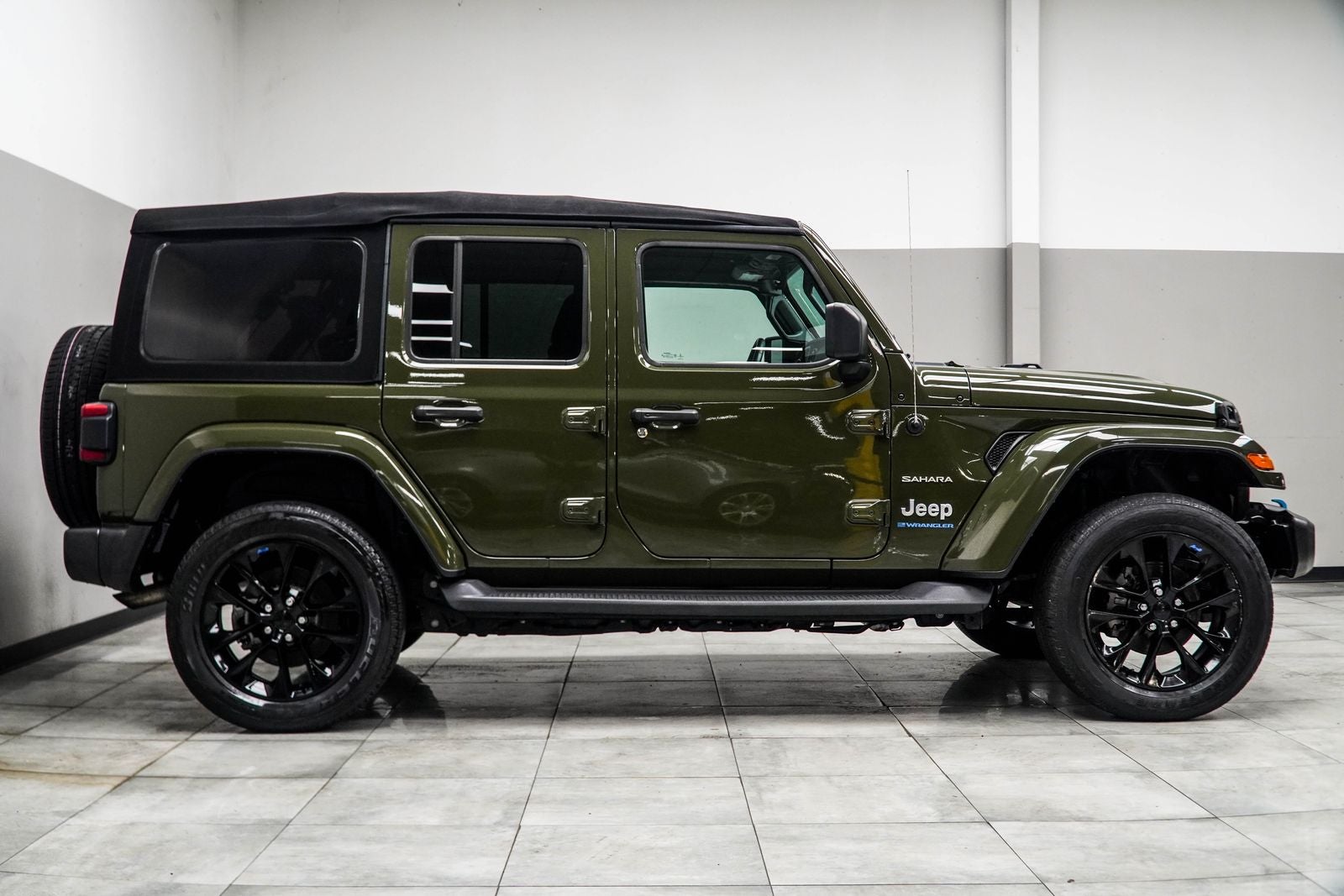 2023 Jeep Wrangler Sahara 4xe