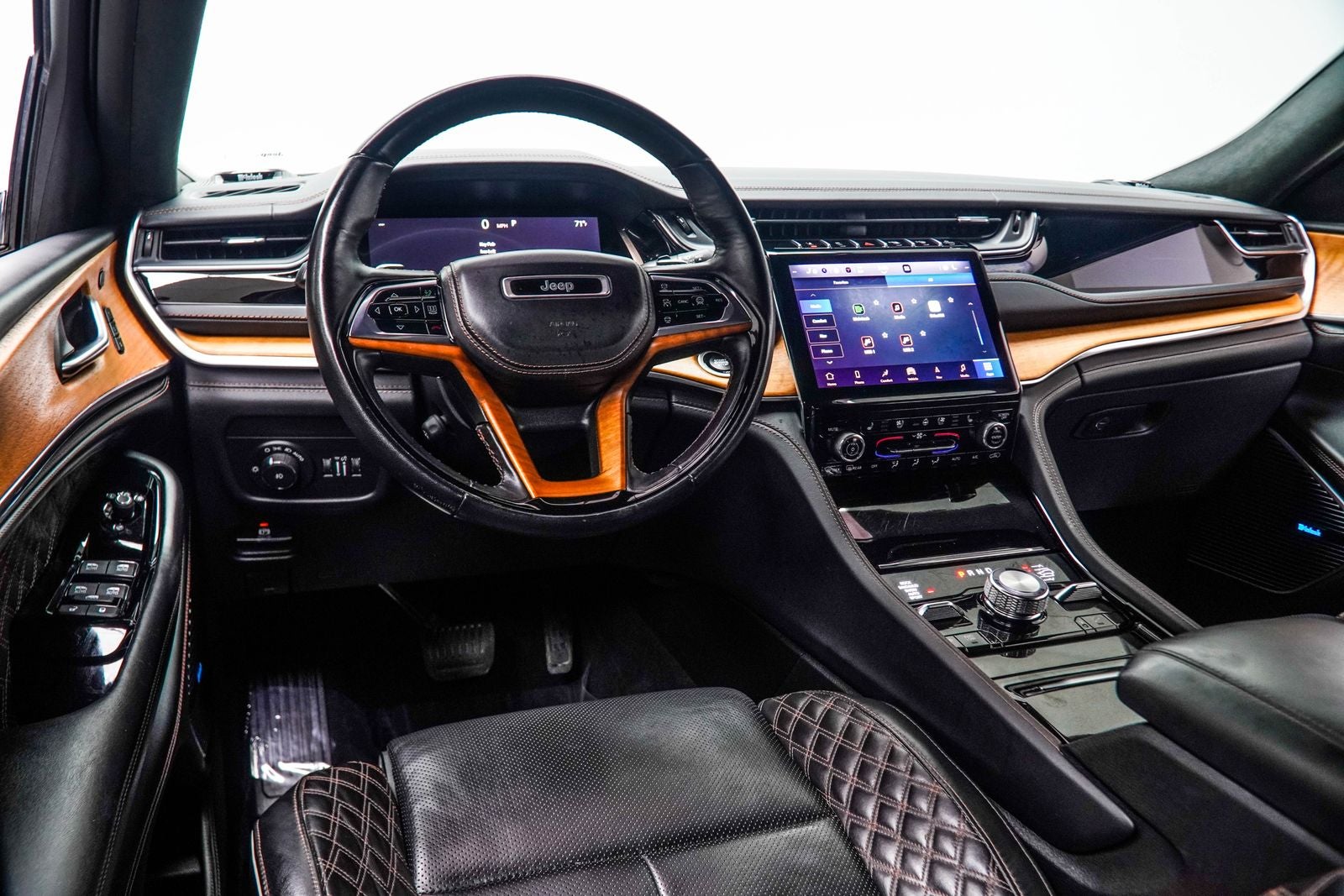2022 Jeep Grand Cherokee Summit Reserve