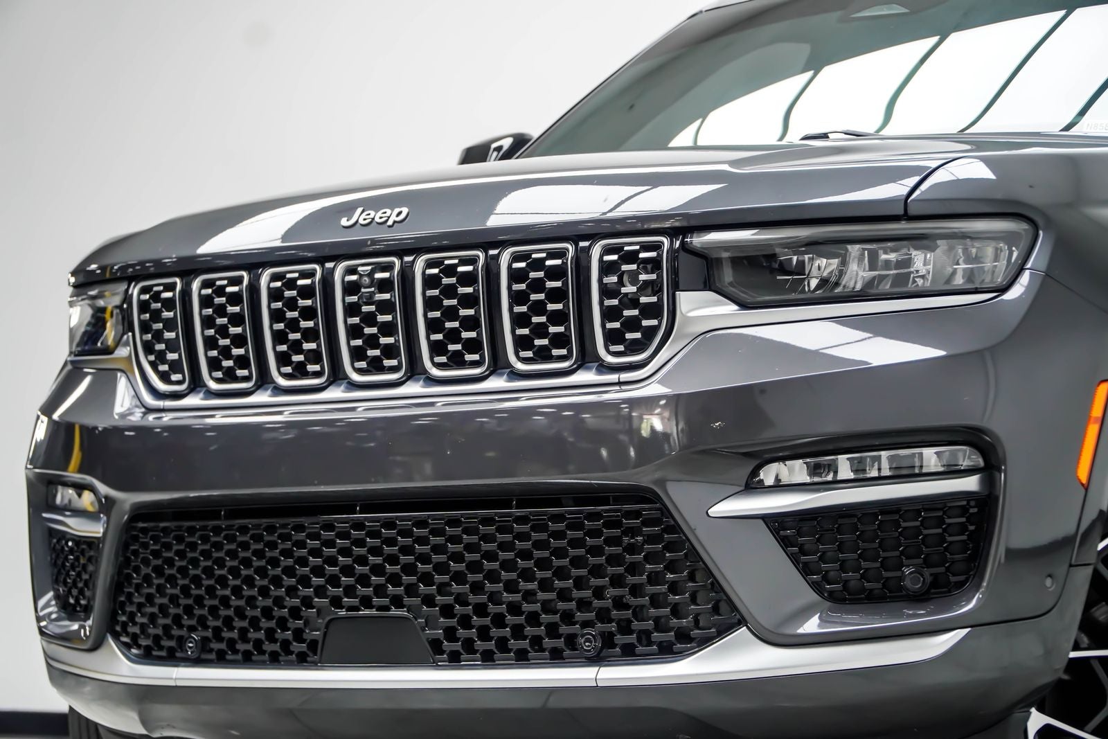 2022 Jeep Grand Cherokee Summit Reserve