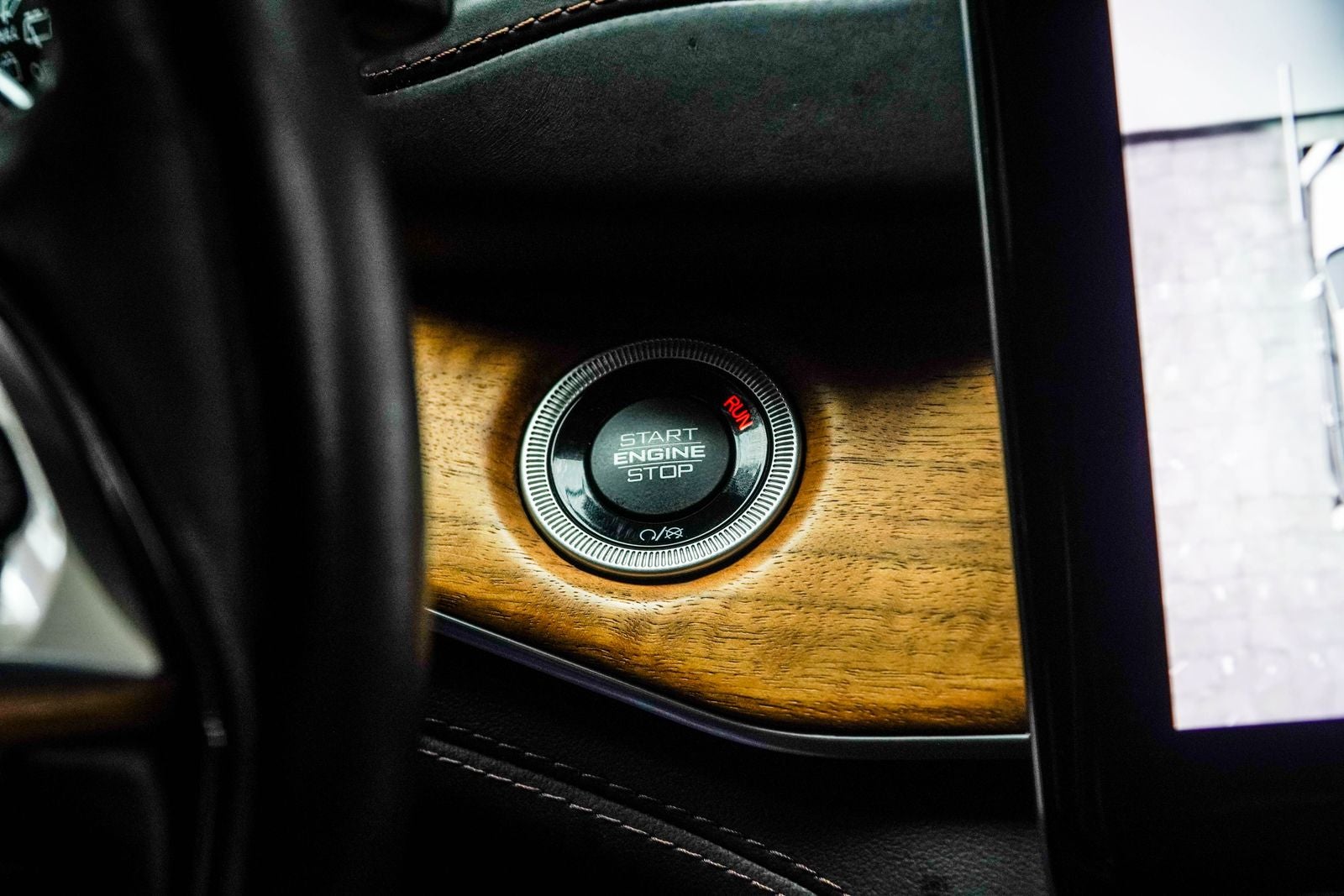 2022 Jeep Grand Cherokee Summit Reserve