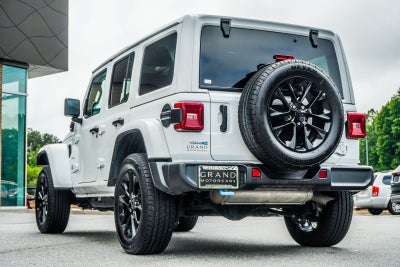 2024 Jeep Wrangler Sahara 4xe