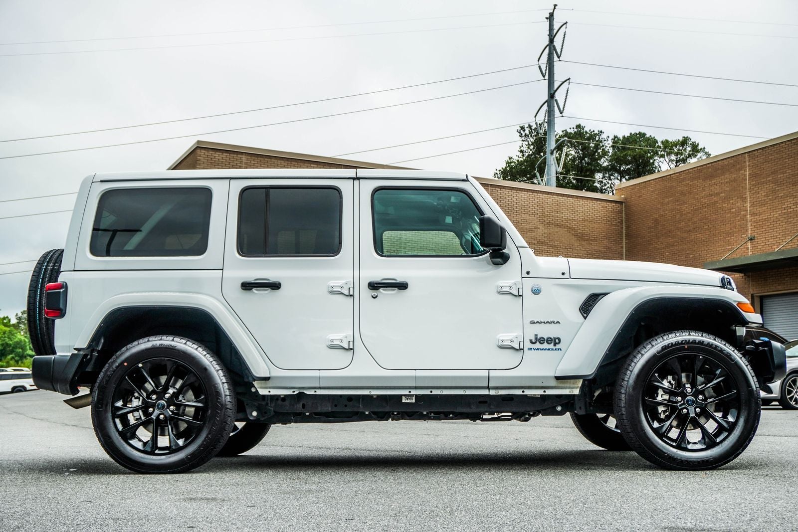 2024 Jeep Wrangler Sahara 4xe