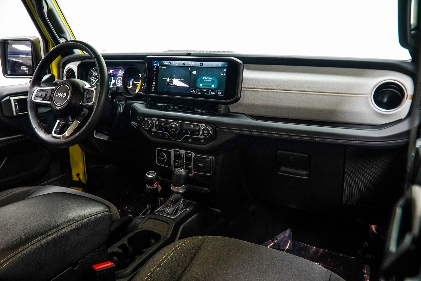 2024 Jeep Wrangler Sahara 4xe