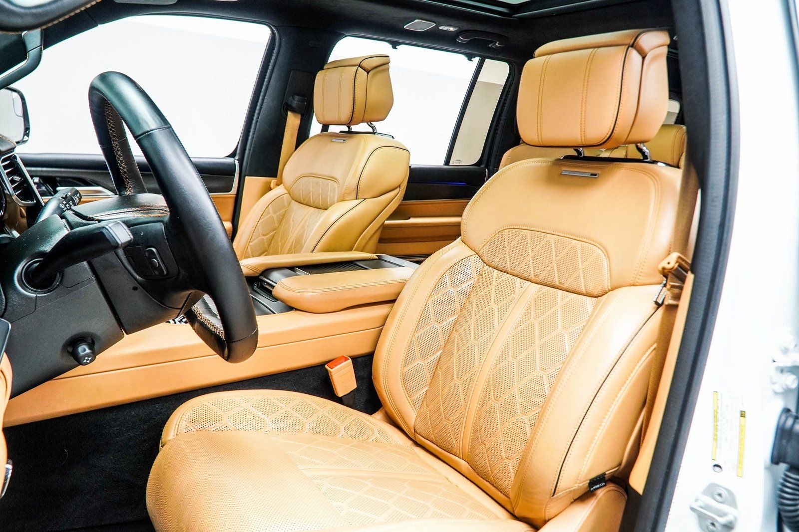 2023 Jeep Grand Wagoneer Series III