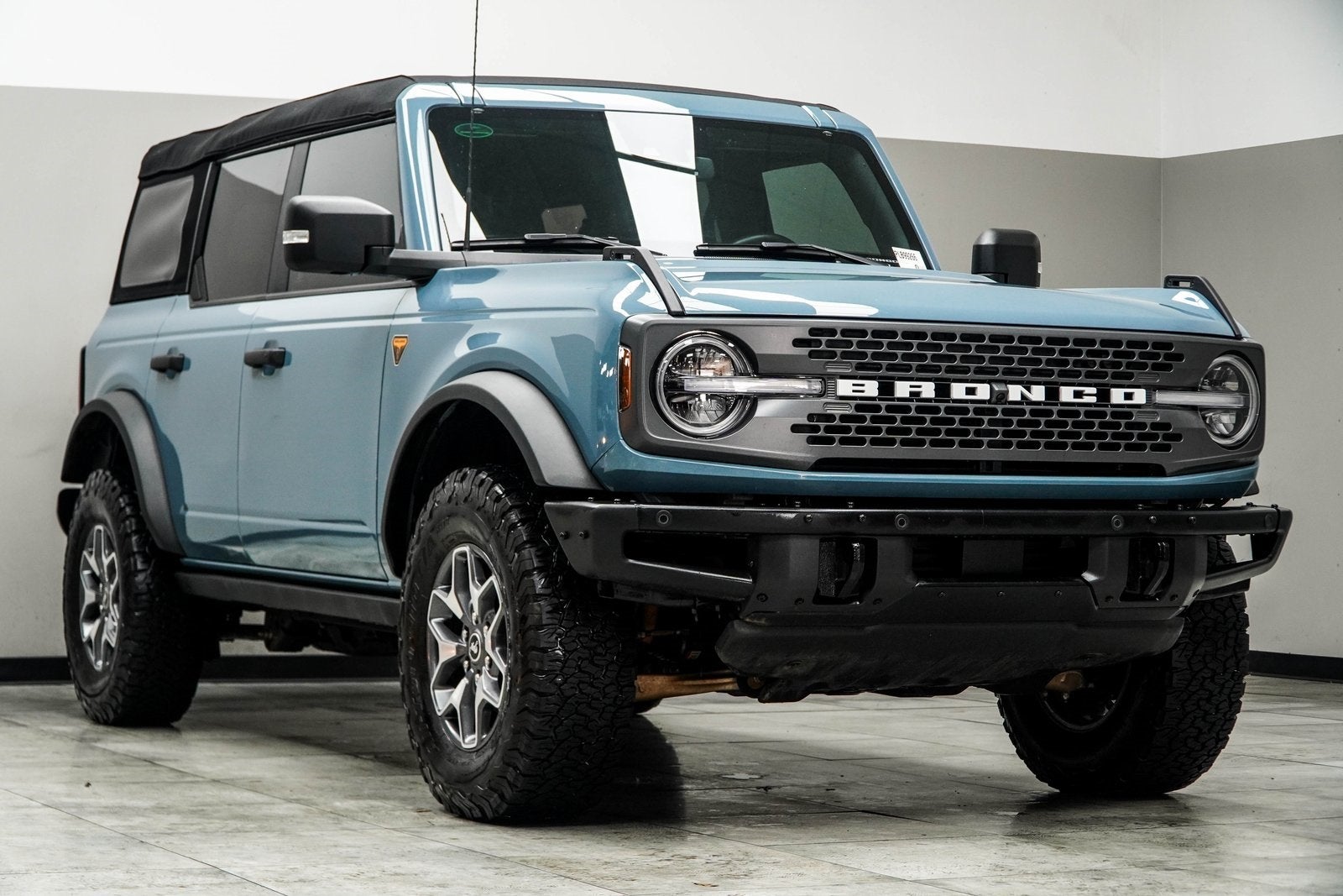2023 Ford Bronco Badlands