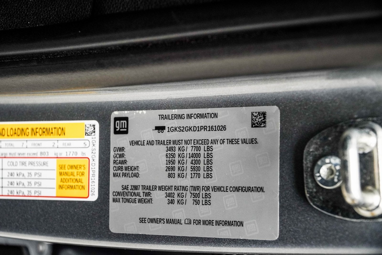 2023 GMC Yukon XL SLT