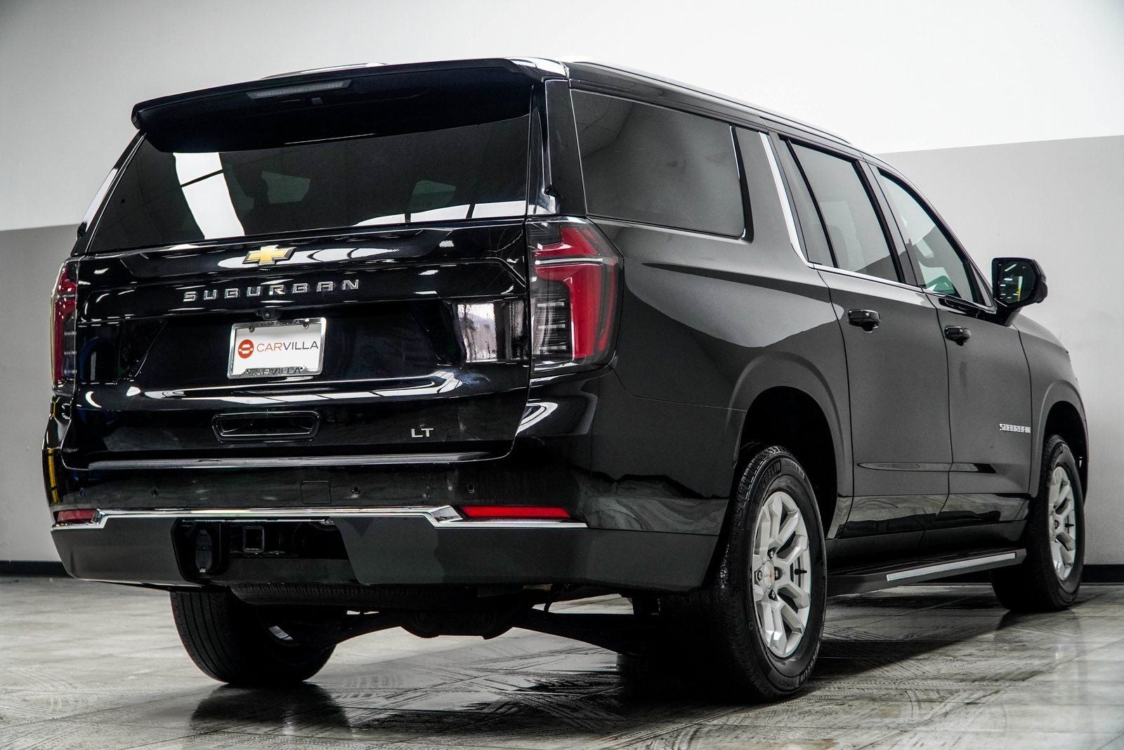 2025 Chevrolet Suburban LT