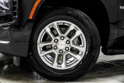 2025 Chevrolet Suburban LT