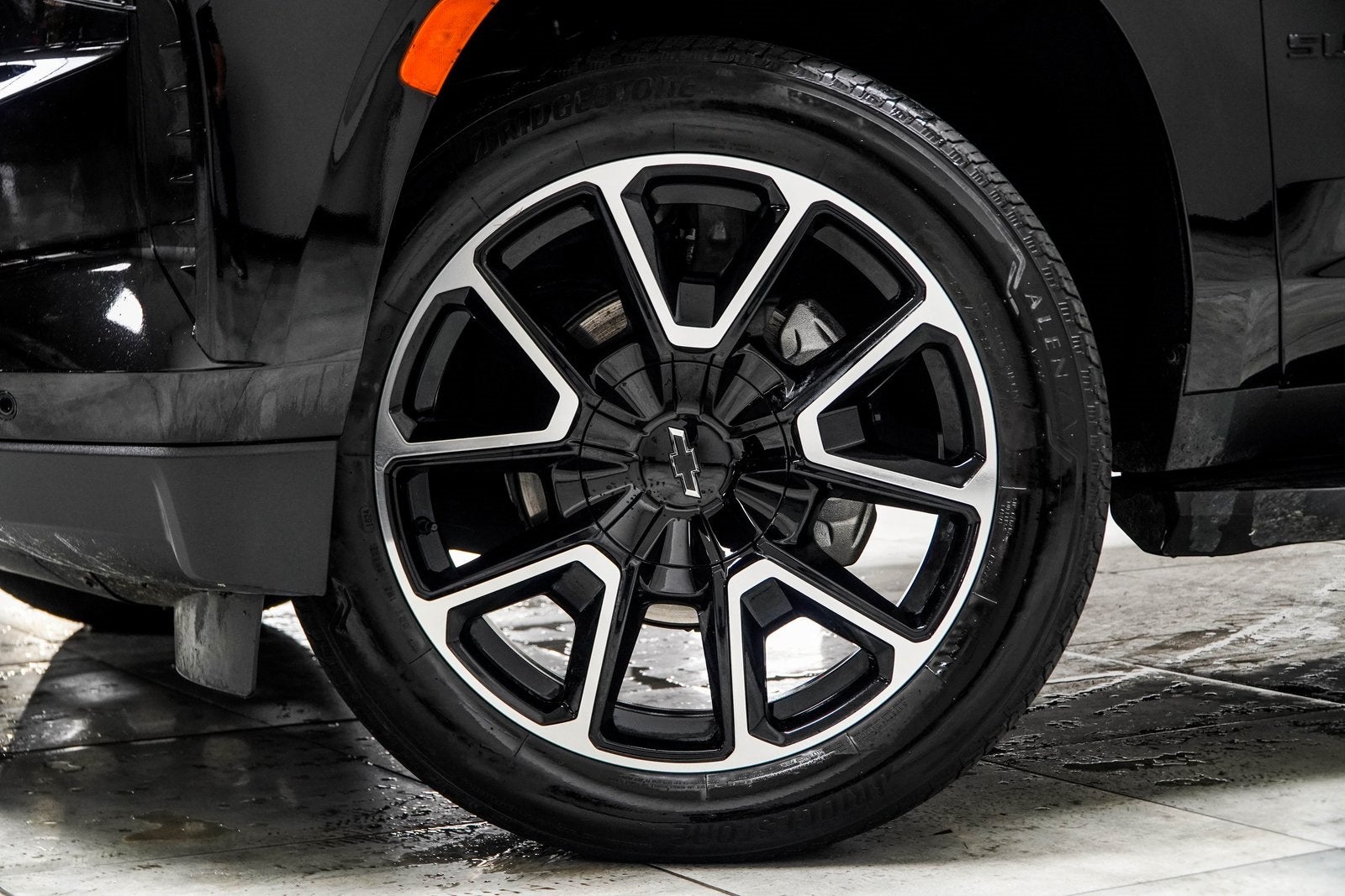 2024 Chevrolet Suburban RST