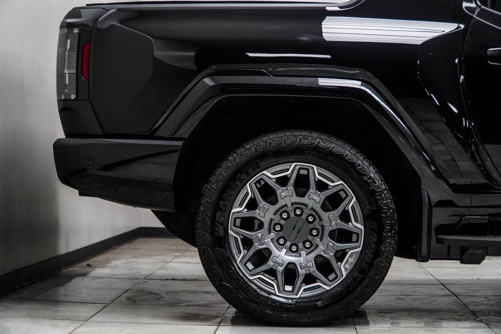 2025 GMC Hummer EV Pickup 3X