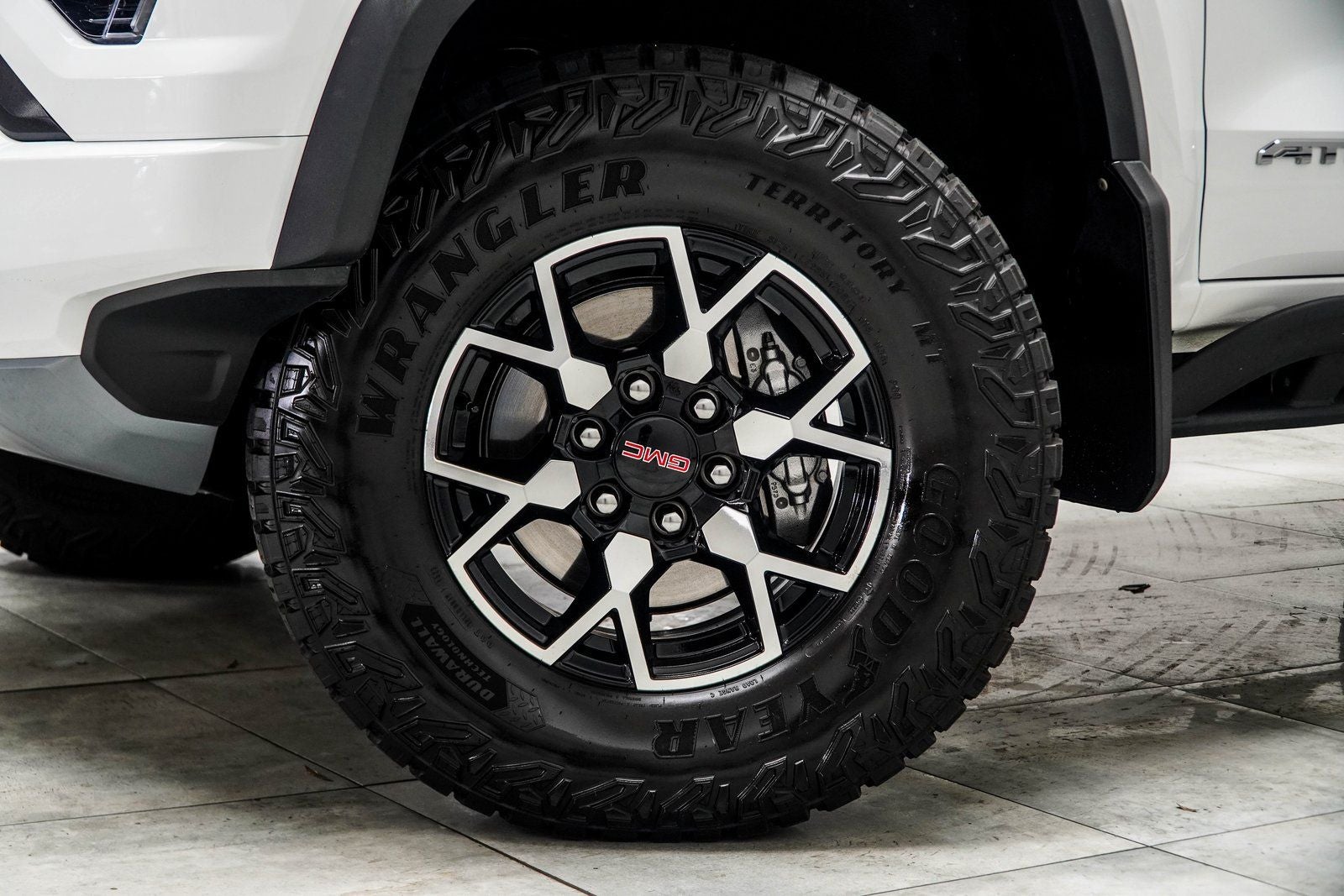 2024 GMC Canyon AT4X