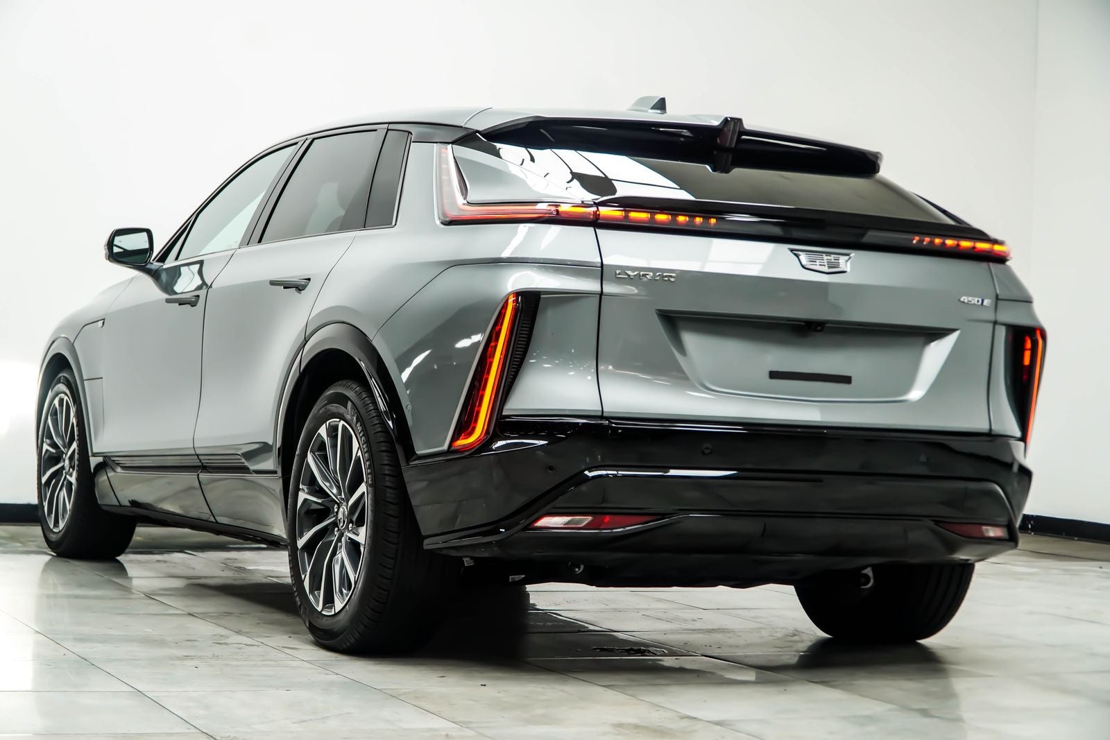 2024 Cadillac LYRIQ Sport