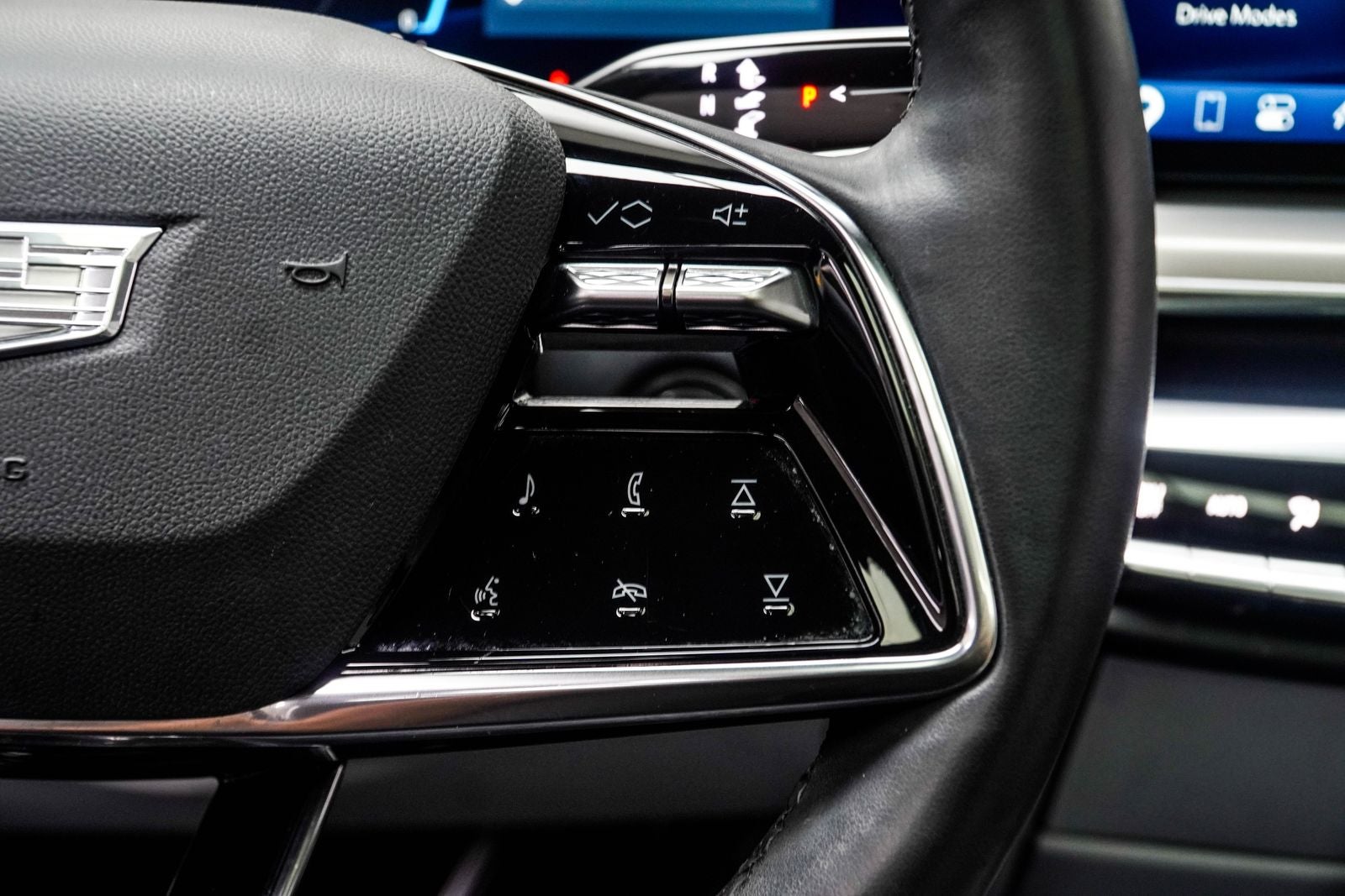 2024 Cadillac LYRIQ Sport