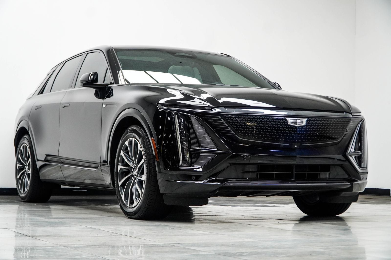 2024 Cadillac LYRIQ Sport