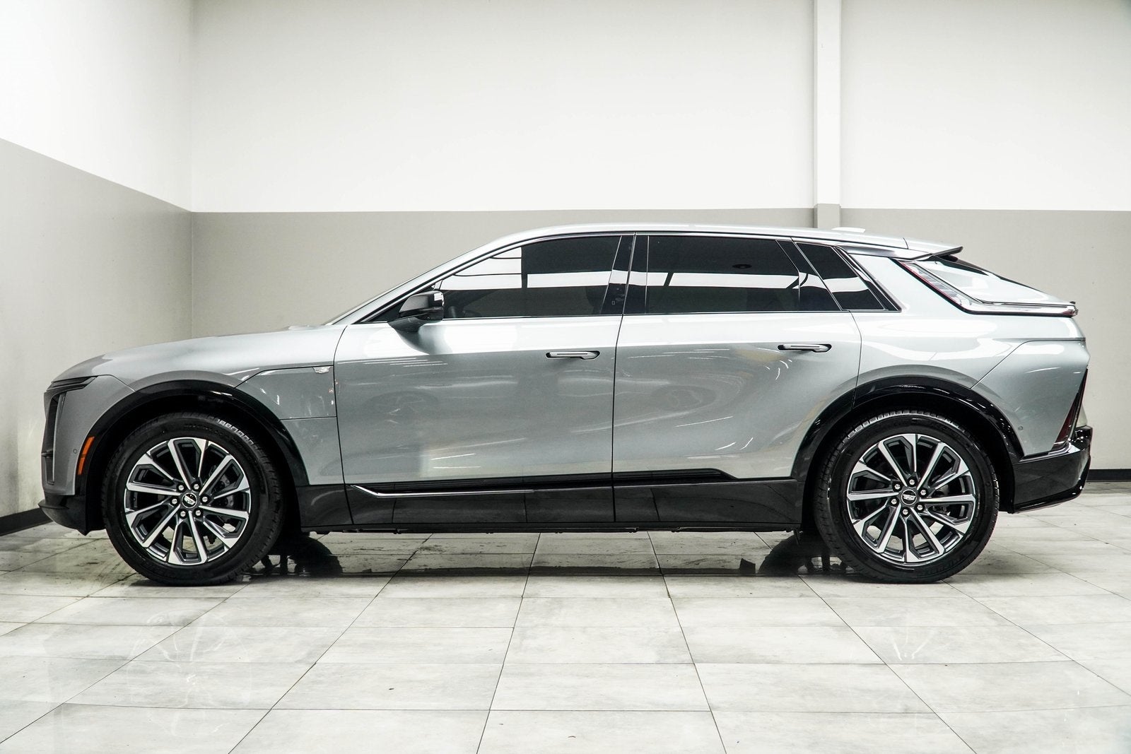 2024 Cadillac LYRIQ Sport