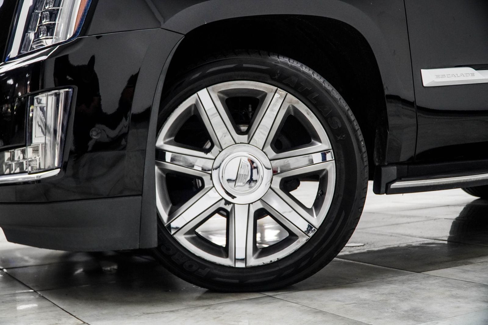 2020 Cadillac Escalade Luxury