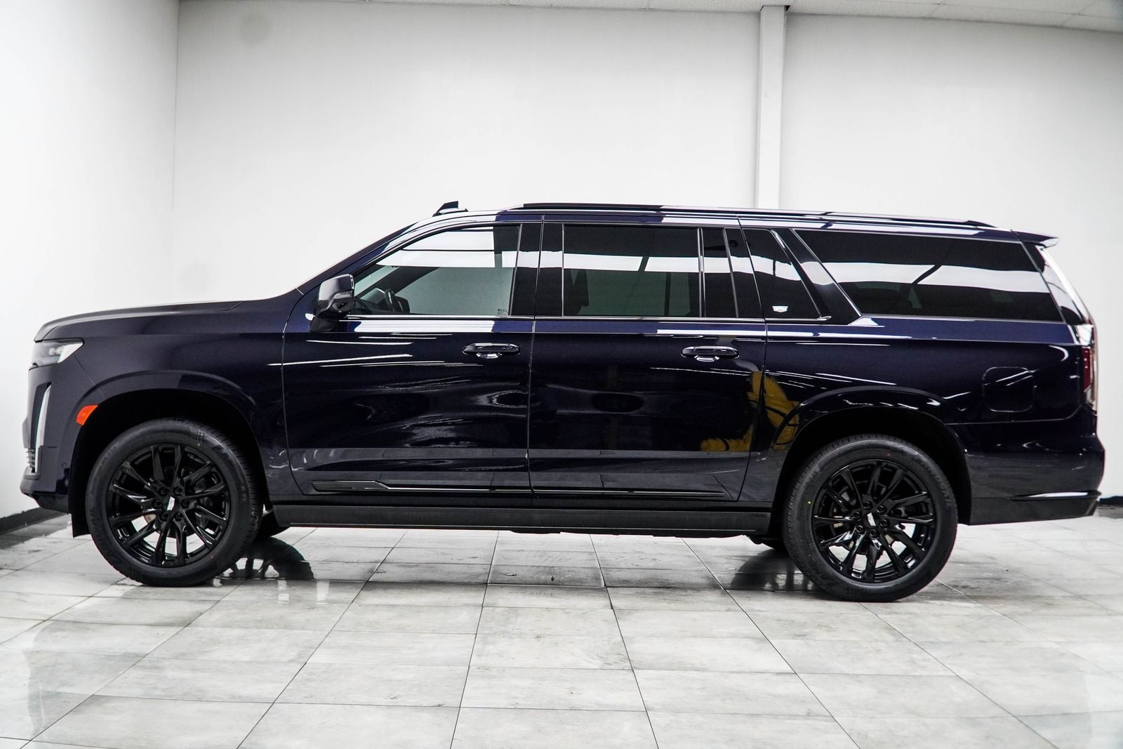 2023 Cadillac Escalade ESV Sport Platinum