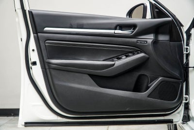 2022 Nissan Altima 2.5 Platinum