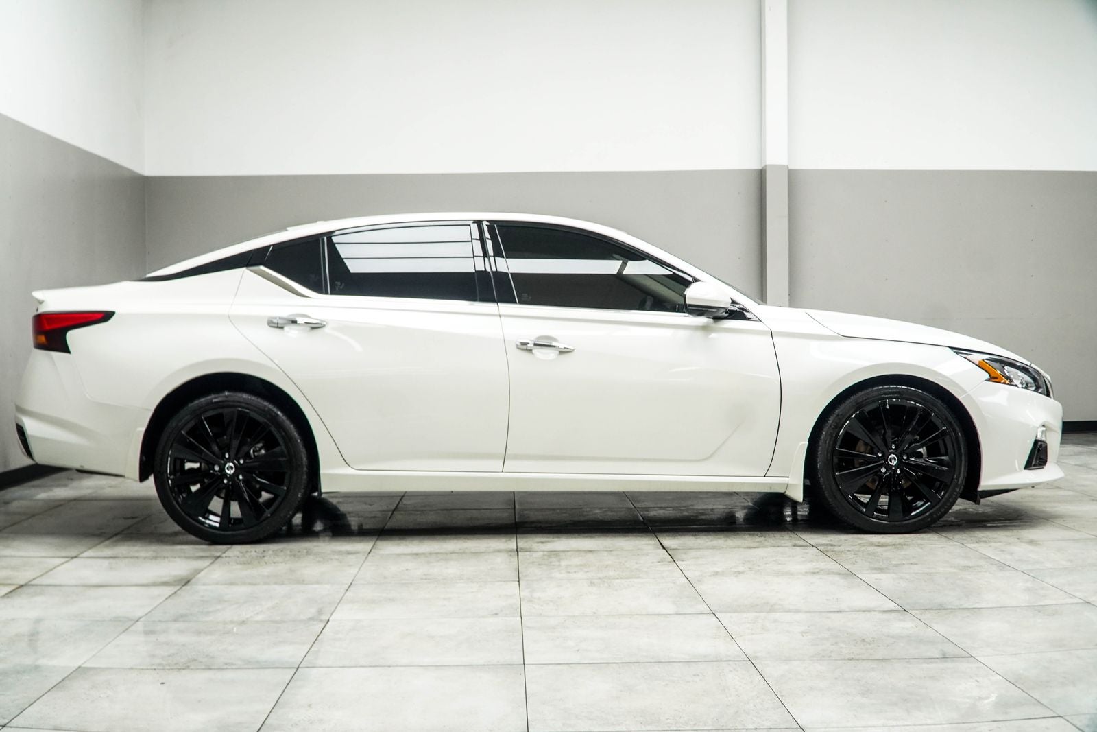 2022 Nissan Altima 2.5 Platinum