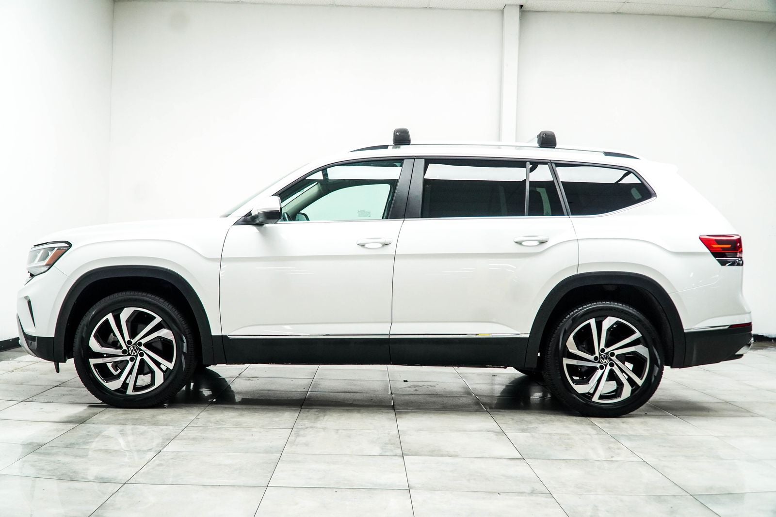 2023 Volkswagen Atlas SEL
