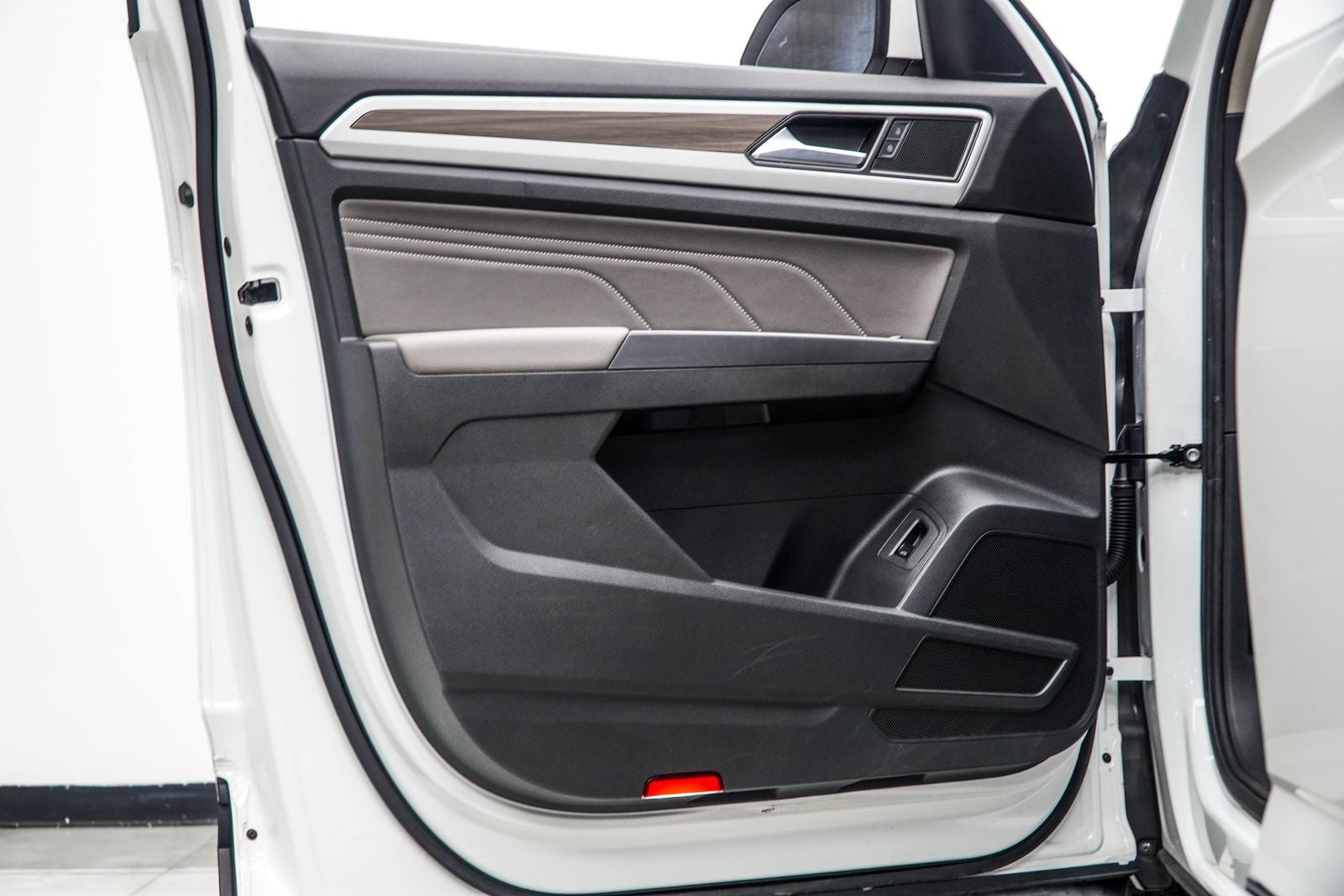 2023 Volkswagen Atlas SEL