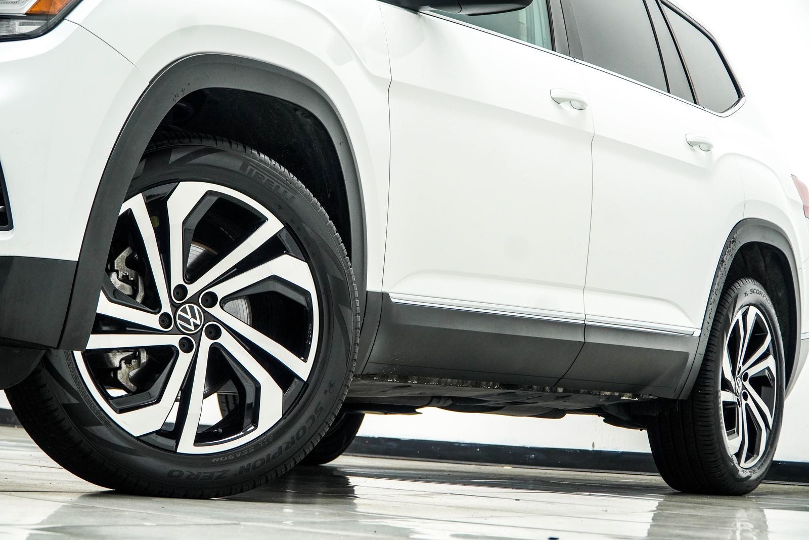 2023 Volkswagen Atlas SEL