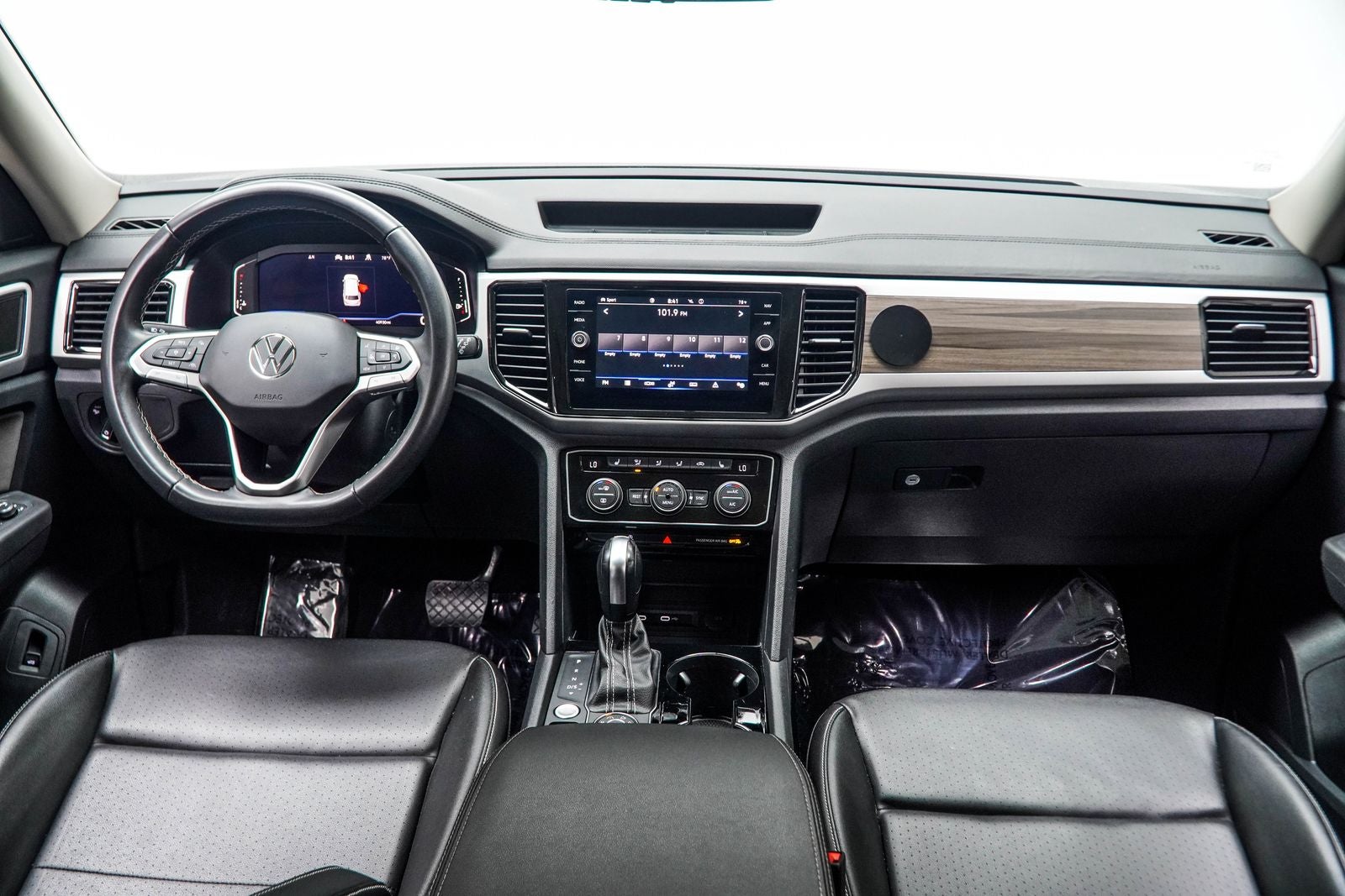 2023 Volkswagen Atlas SEL