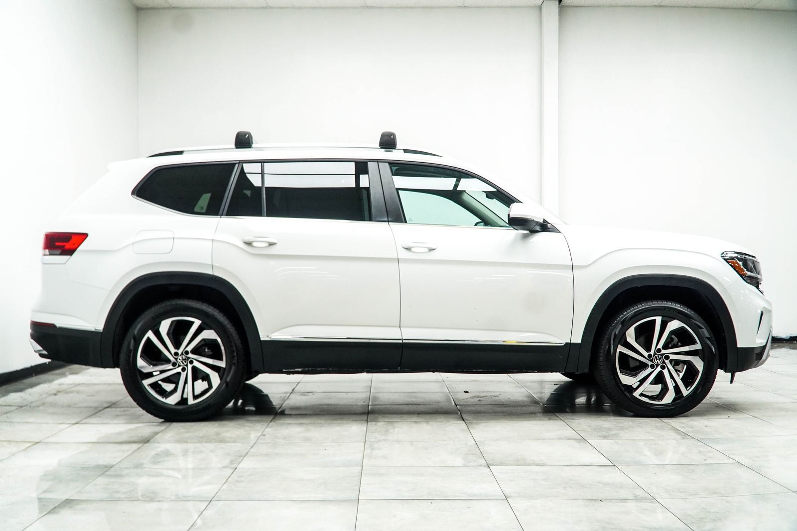 2023 Volkswagen Atlas SEL