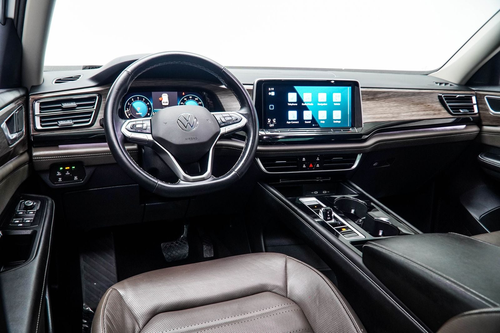 2024 Volkswagen Atlas 2.0T SEL