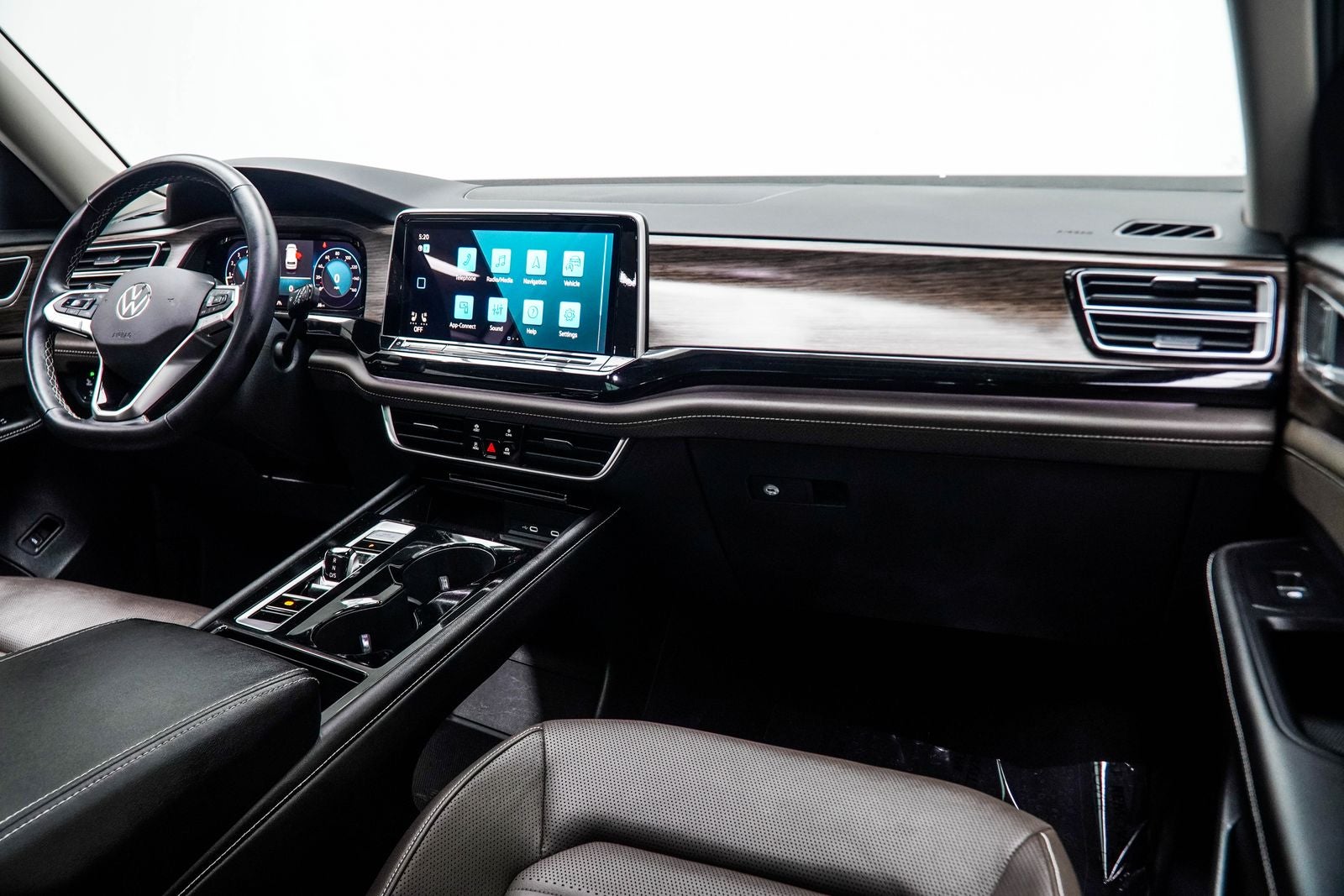 2024 Volkswagen Atlas 2.0T SEL