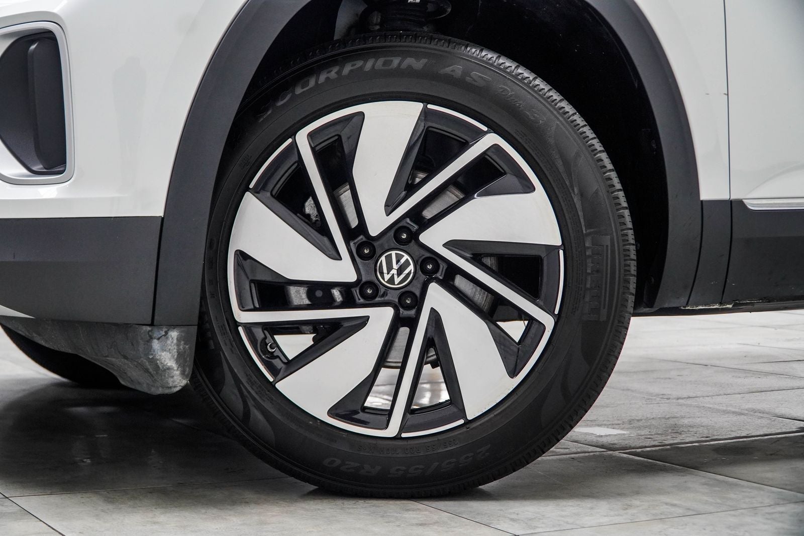 2024 Volkswagen Atlas 2.0T SEL