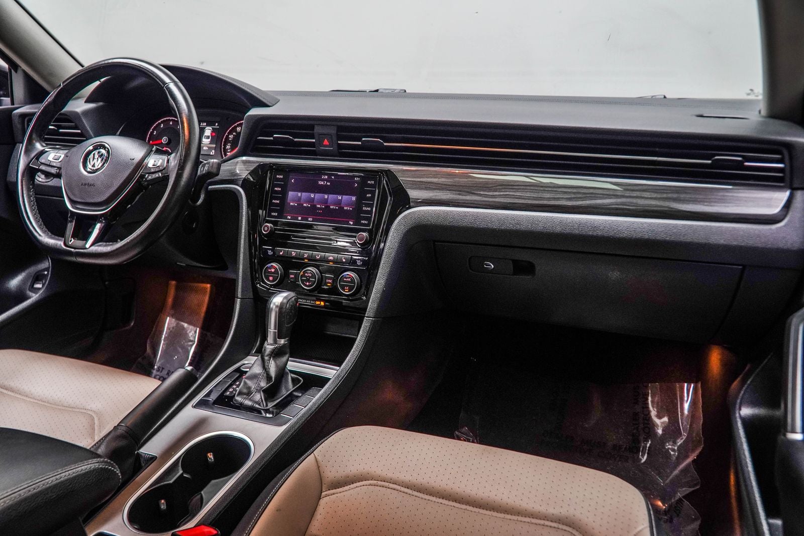 2020 Volkswagen Passat 2.0T R-Line