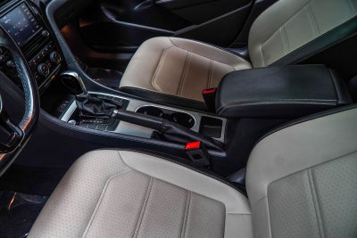 2020 Volkswagen Passat 2.0T R-Line