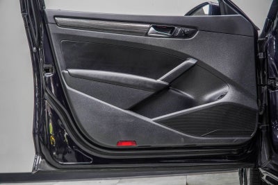 2020 Volkswagen Passat 2.0T R-Line