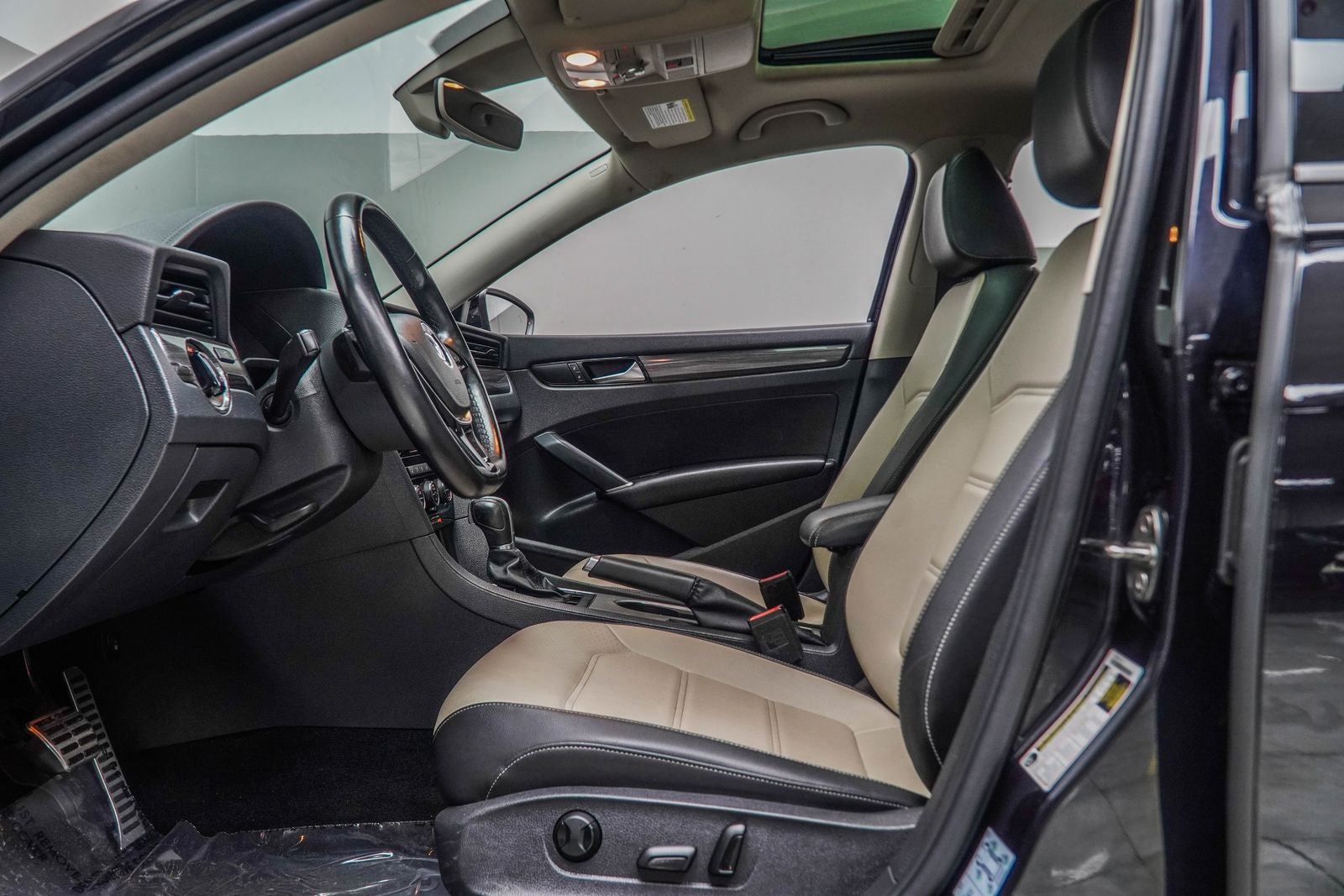 2020 Volkswagen Passat 2.0T R-Line