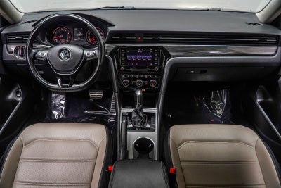 2020 Volkswagen Passat 2.0T R-Line
