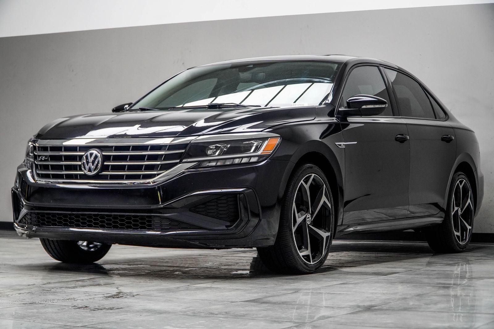 2020 Volkswagen Passat 2.0T R-Line