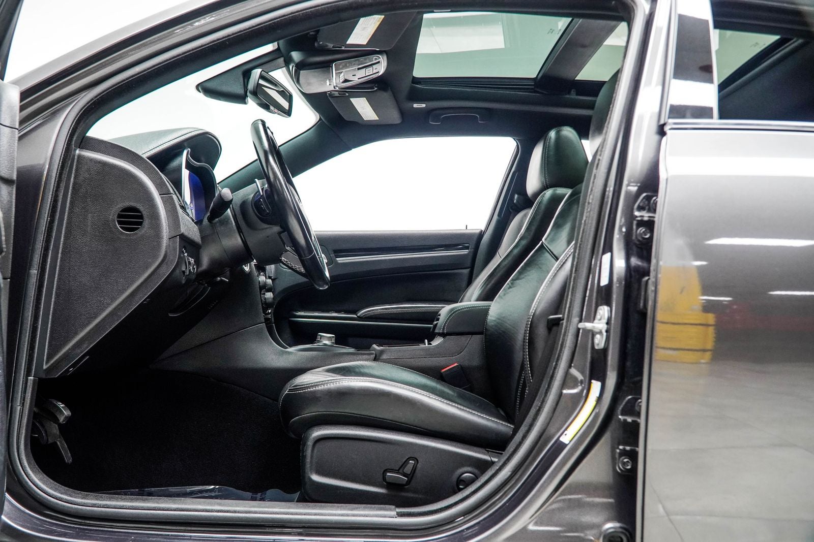 2022 Chrysler 300 S